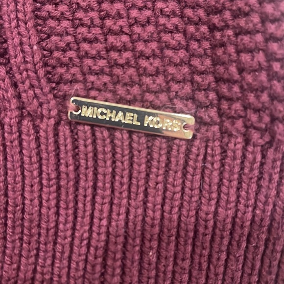 Michael Kors off the shoulder cable knit sweater tunic with gold hardware - Picture 4 of 7